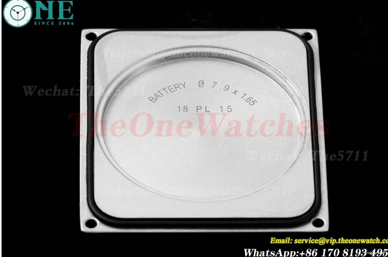 White LE YG 27.4mm AF Quartz Dia Dial Tank Solo 0203